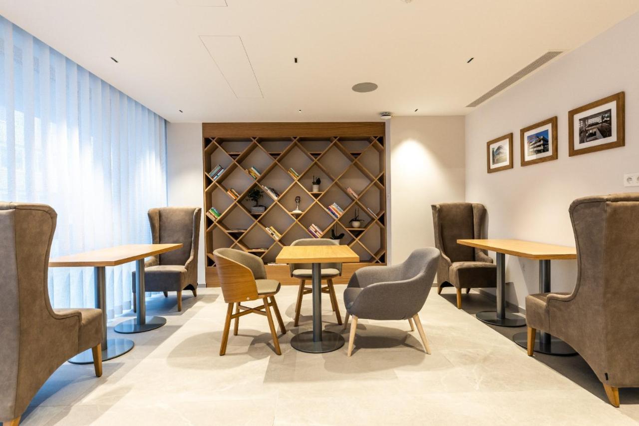 Raj Zdravia Hotel Bratislava Luaran gambar