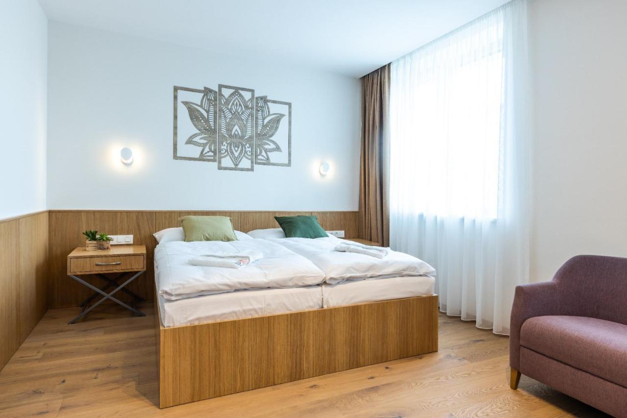 Raj Zdravia Hotel Bratislava Luaran gambar