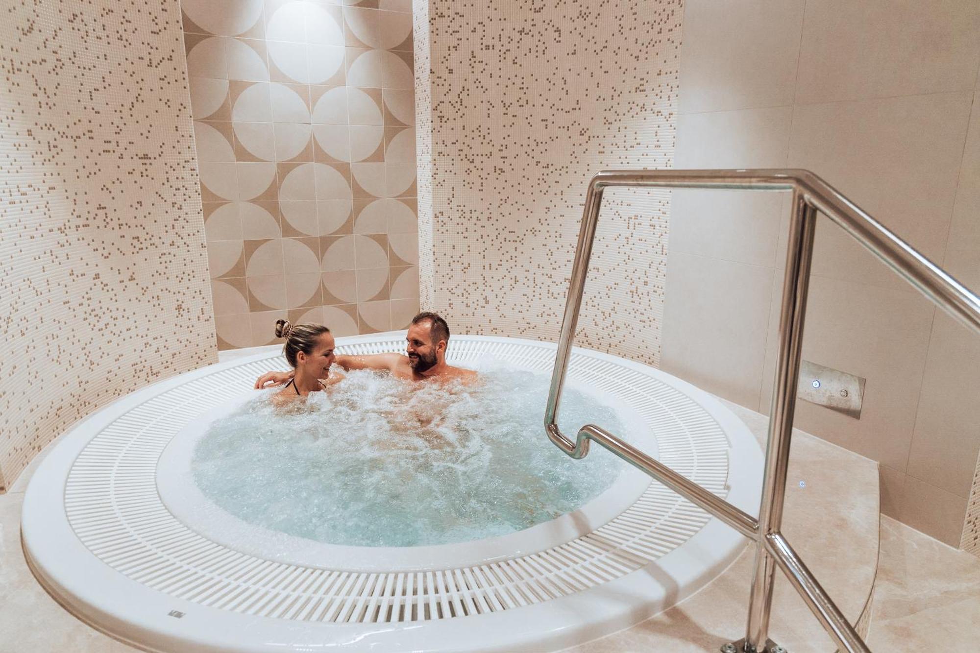 Raj Zdravia Hotel Bratislava Luaran gambar